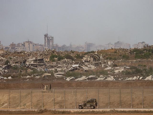 Командующий CENTCOM и спецпосланник США посетили позиции ЦАХАЛа в Газе